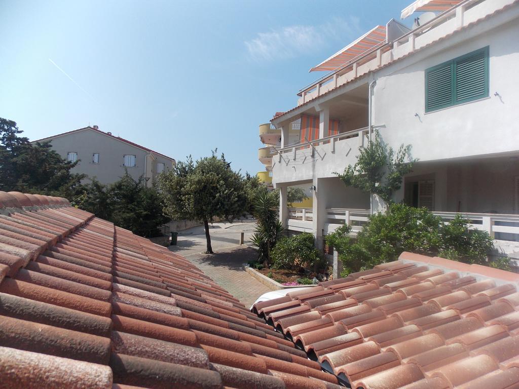Apartmani Adriatic Ana Novalja Buitenkant foto